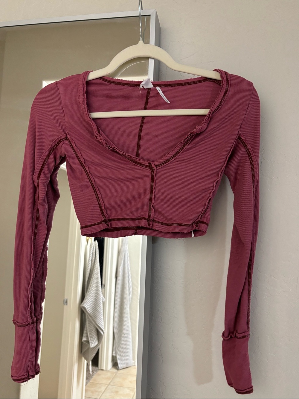 Urban Outfitters Rose-Mauve Ribbed Long-Sleeve Crop Top